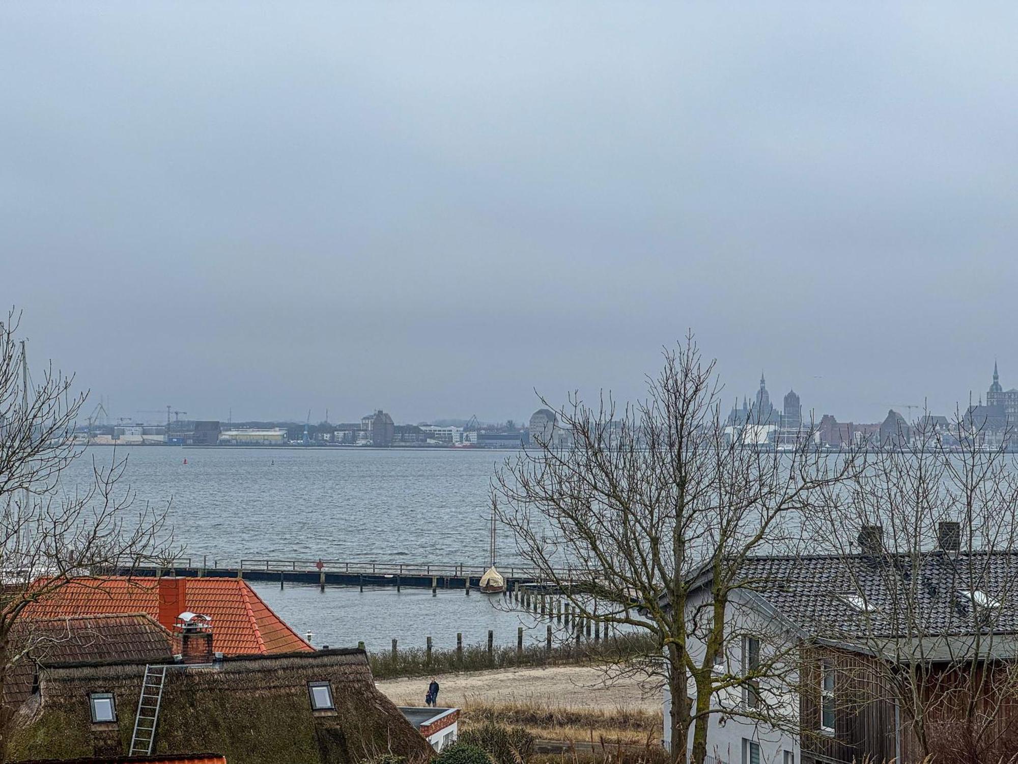 Ferienwohnung Sundueberblick - 150 Meter Zum Strand Altefähr Exterior foto